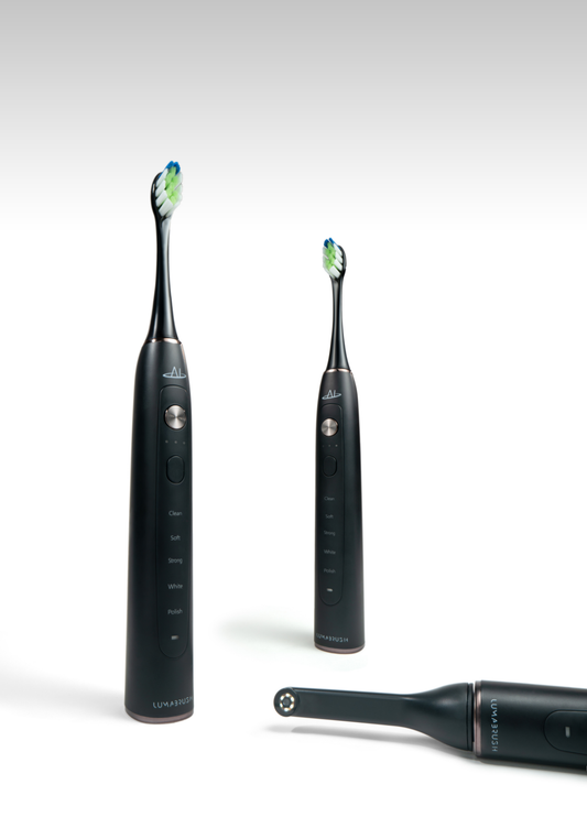 Couple Bundle: 2× LumaBrush Black + AI-Powered Mobile App + 1 Year of Replacement Heads
